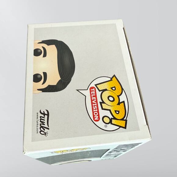 The Office Michael Scott With Mug #869 Funko Pop Figure - Picture 2 of 6